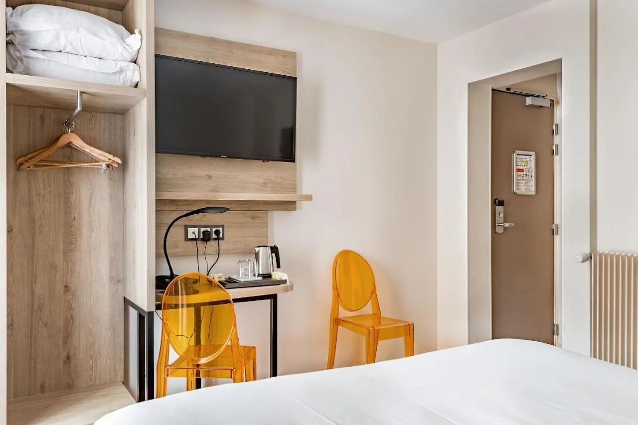 Hotell Courcelles Mederic Paris