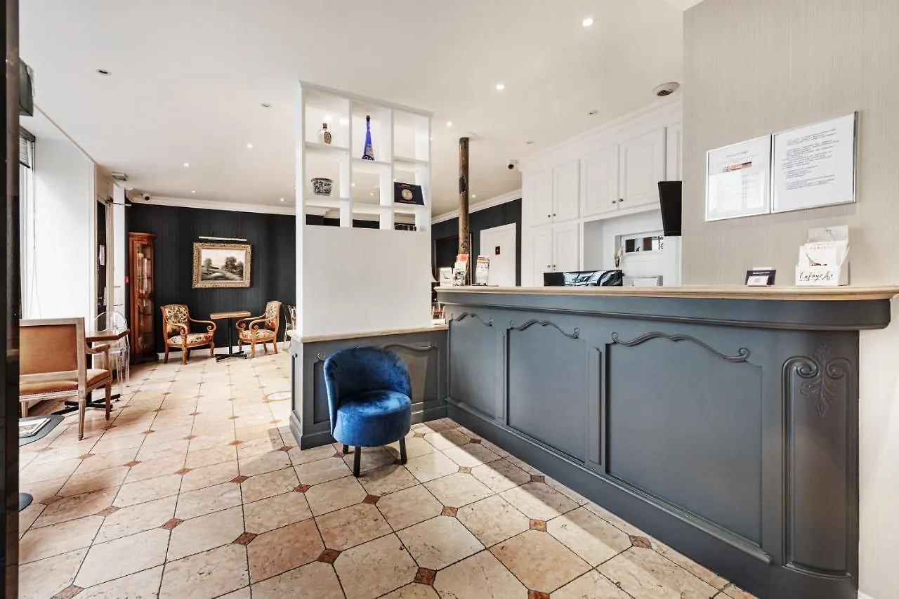 Courcelles Mederic Hotell