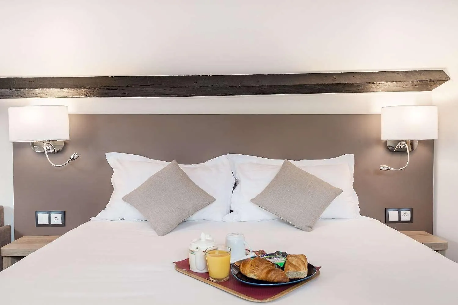 Courcelles Mederic Hotell Paris