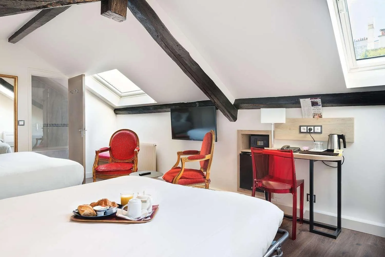 Courcelles Mederic Hotell Paris