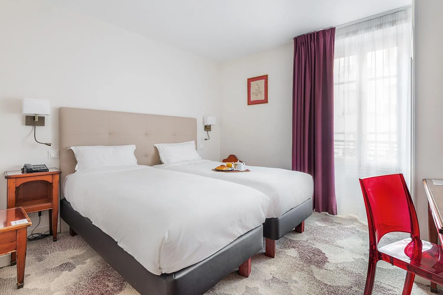 Courcelles Mederic Hotell 3*