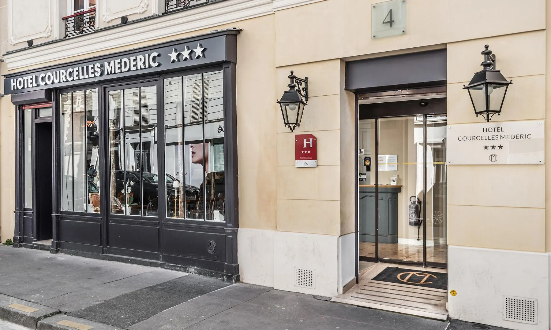 Courcelles Mederic Hotell